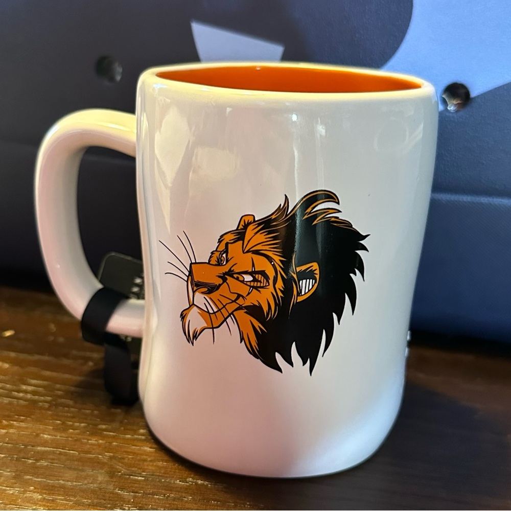 Rae Dunn Mug Disney Villains Collection Double-Sided LONG LIVE THE KING NEW ‘22